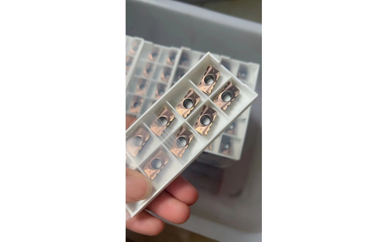 锯齿铣刀片APMT1135APMT1604耐磨抗崩